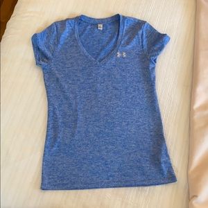 COPY - Short sleeved Under Armour top